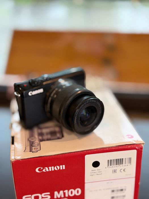Canon eos m 100