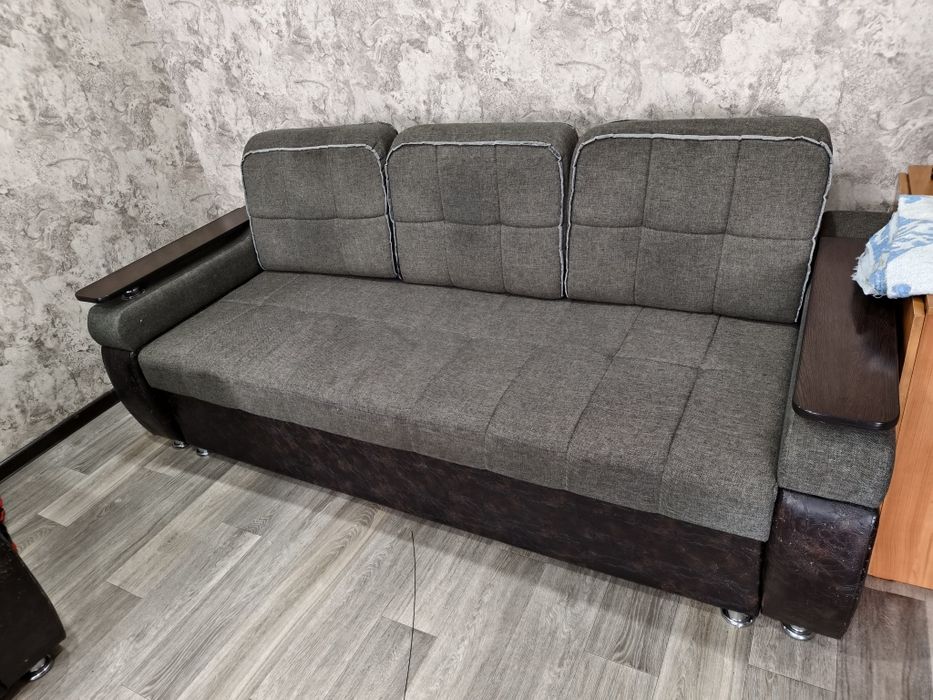 Продаю диван механизм тик-так