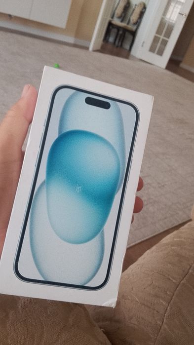 Продам Iphone 15 /256 голубой