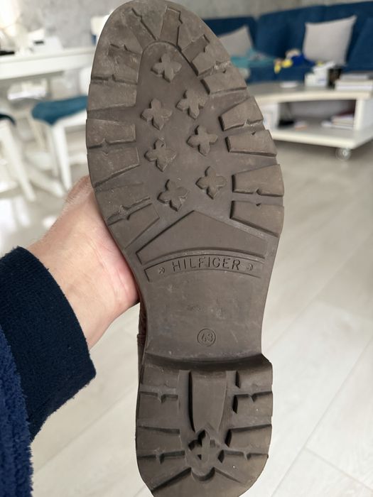 TOMMY HILFIGER piele mar 43 28,5 cm