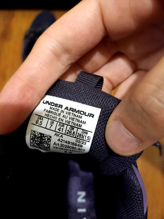 Маратонки under armour номер 41