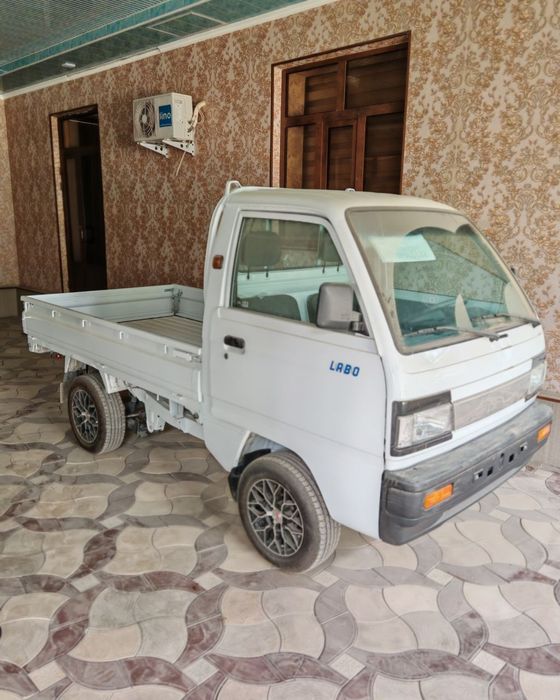 Labo 2025 yil Sotiladi