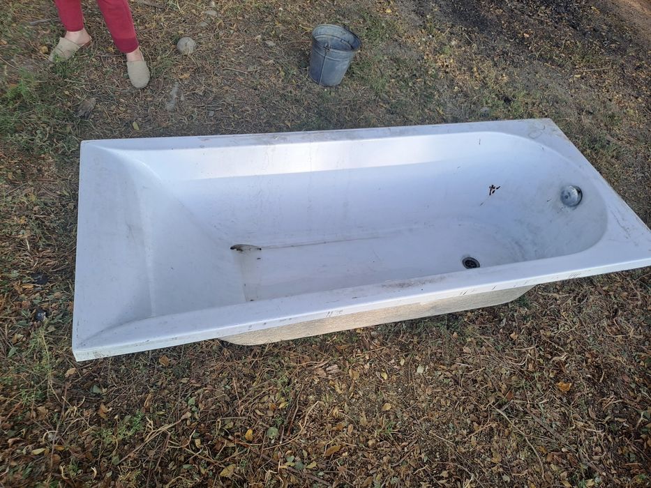 Продам ванну акриловая