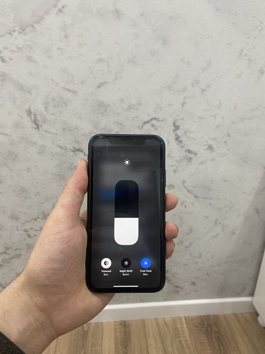 Айфон xr . 64 гб