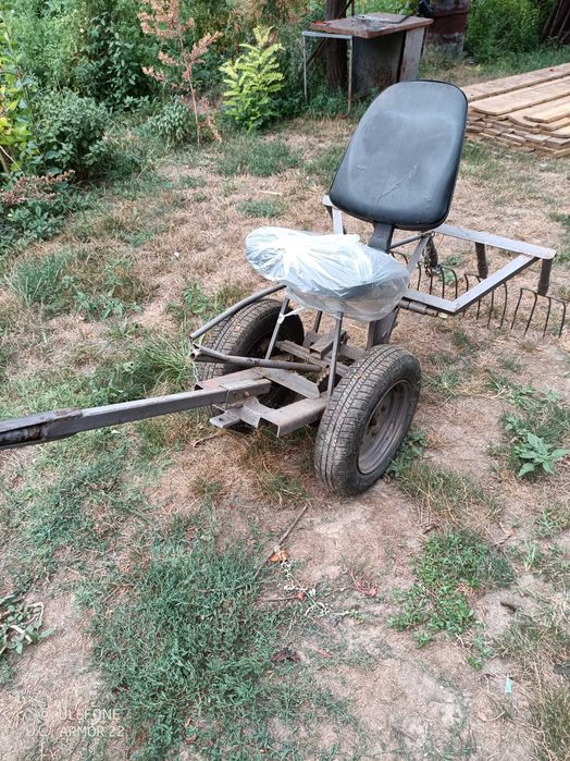 Grebla pentru motocultor cu scaun