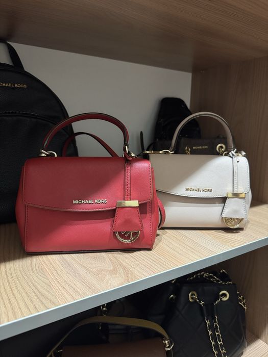 Сумки в отличном состояний