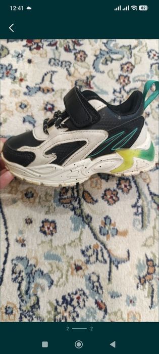 Продам кроссовки на мальчика