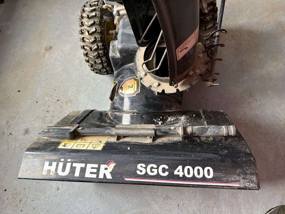 Снегоуборщик Huter 4000