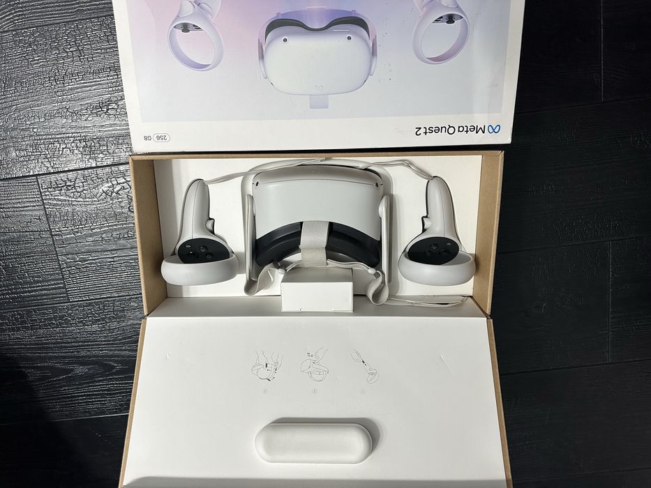 Ochelari VR Oculus Quest 2 256GB cutie originala