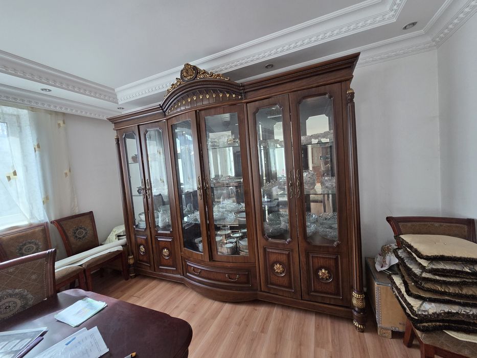 Сервант для гостиной