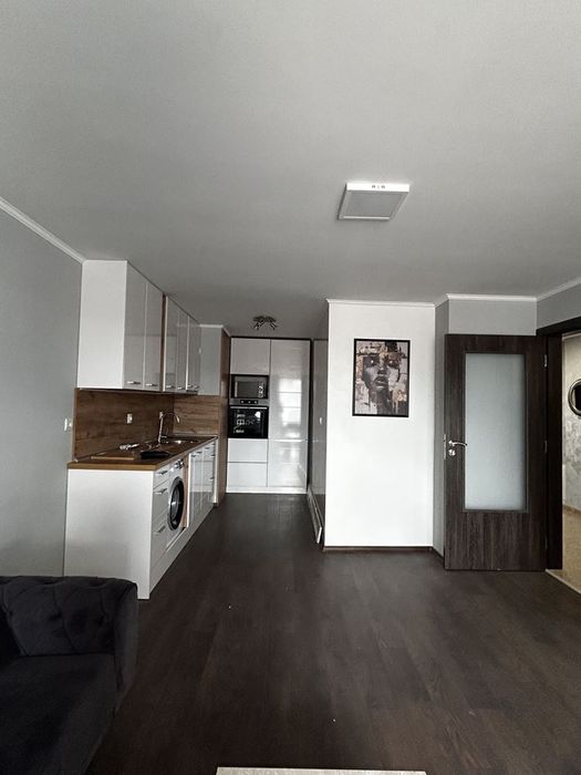 Дава се под наем Двустаен апартамент в София, Център - 75 кв.м за 1350 € - Снимка #2