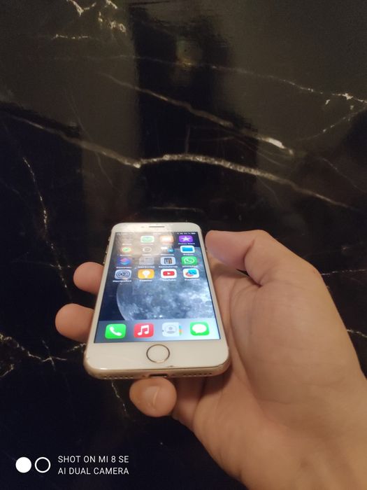 iPhone 8 Gold 64Gb Radnoy 88%yomkista
