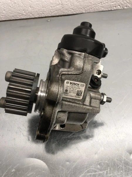 Pompa de injectie inalte Volkswagen Sharan 7N 2014 cod 03L130755AF