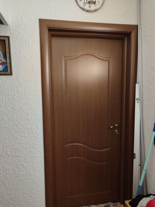 Интериорна врата