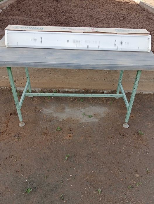 Продам светильники новые