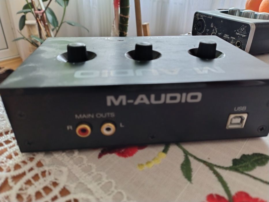 Interfață Audio M-Audio M-Track Solo - 150 Lei (Fără cablu USB)