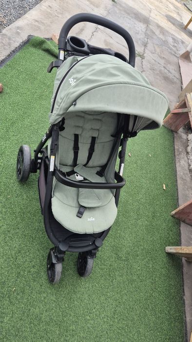 Детская коляска прогулочная Joie litetrax