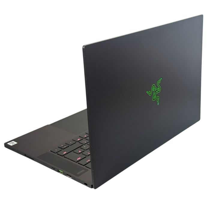 Razer Blade 15" FHD i7-10875H 16GB RAM 512GB SSD NVIDIA RTX 3070