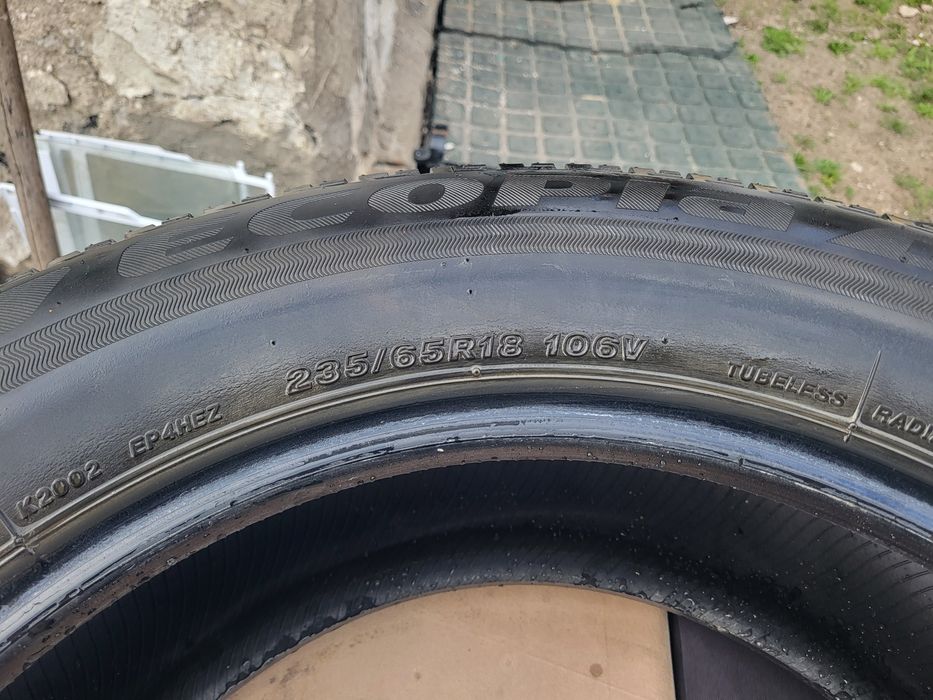 Продам шины на 18