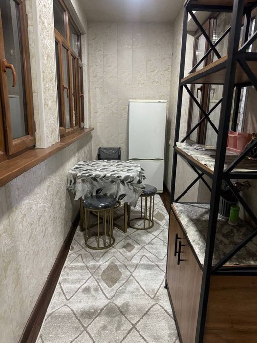 Kvartira srochna sotiladi