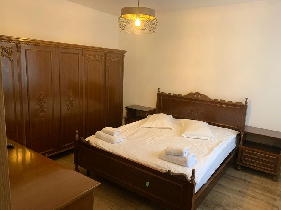 Apartament cu 2 dormitoare in centrul istoric de inchiriat