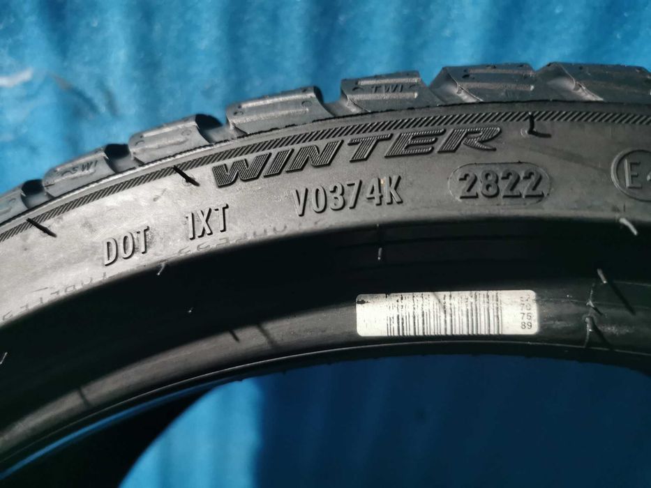 235/35 R19 - pirelli m+s 4 bucati