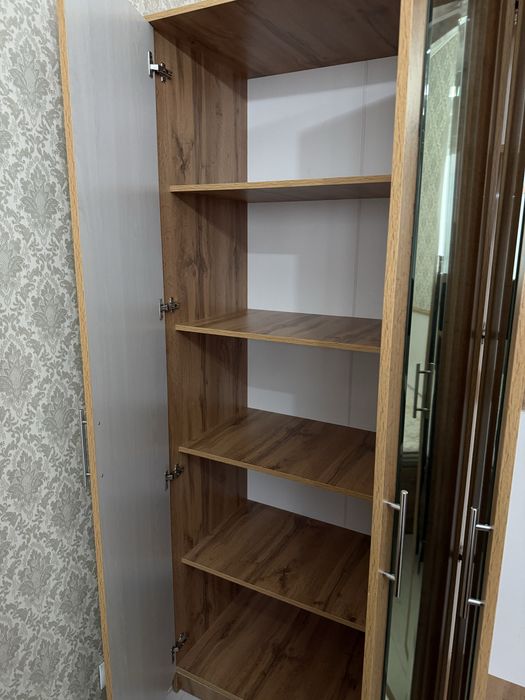 Продам шкаф в спальню