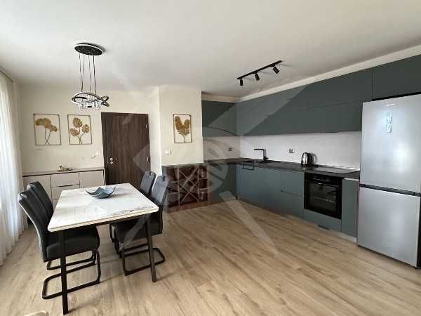 Дава се под наем Двустаен апартамент в Пловдив, Център - 80 кв.м за 797.64 € - Снимка #3