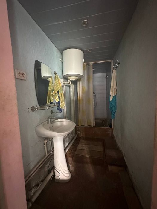 Шахарда ховли сотилади 4.10 сотих