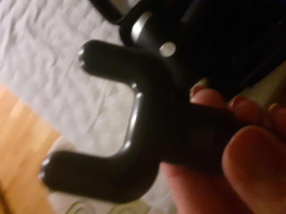 Нов масажор с пет приставки,  със зареждаща се батерия на ток