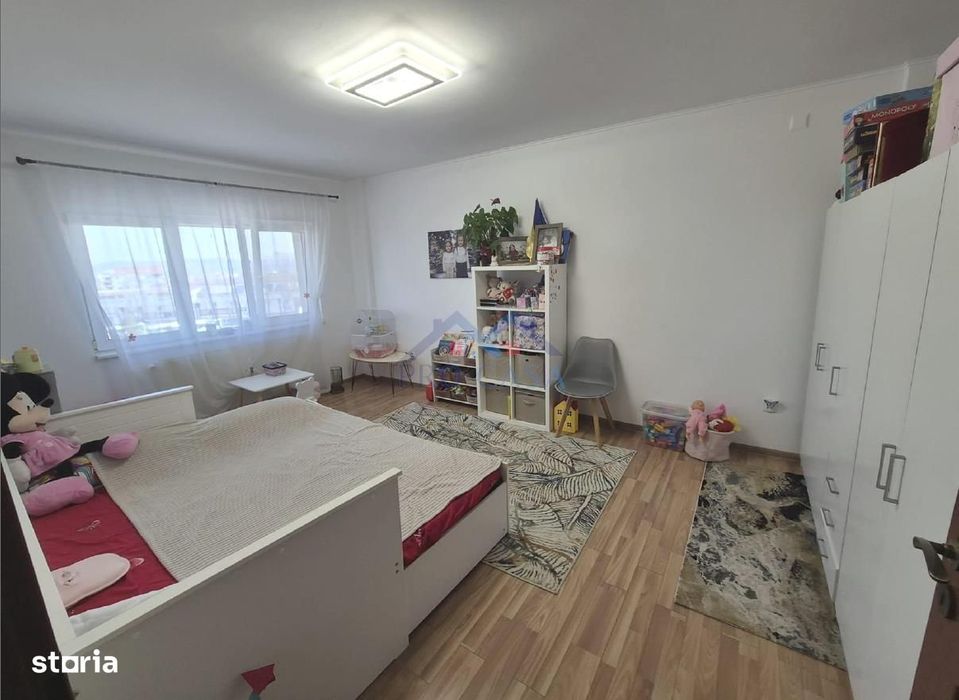 Apartament 2 camere decomandat, Cetate, et.3, zona Statiei de Salvare