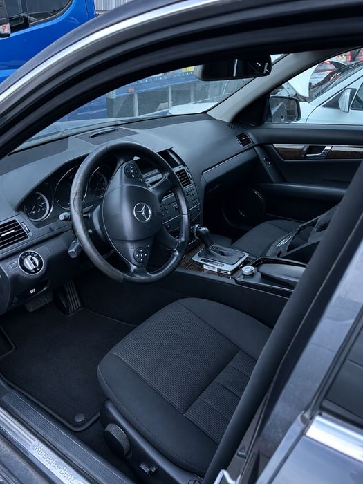 MERCEDES-BENZ C-Class 2010 — imagine 4