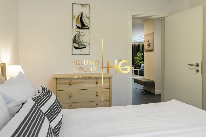 Продава се Тристаен апартамент в Варна, Бриз - 92 кв.м за 3250 €/кв.м - Снимка #1