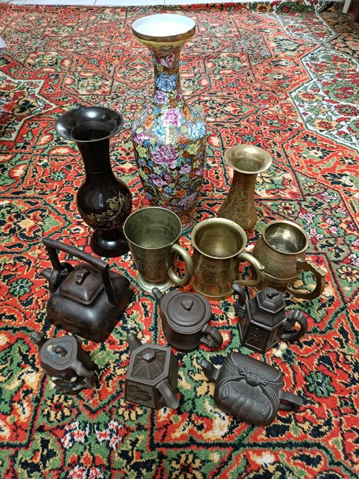 Бокалы пивные, графин и китайская посуда продам