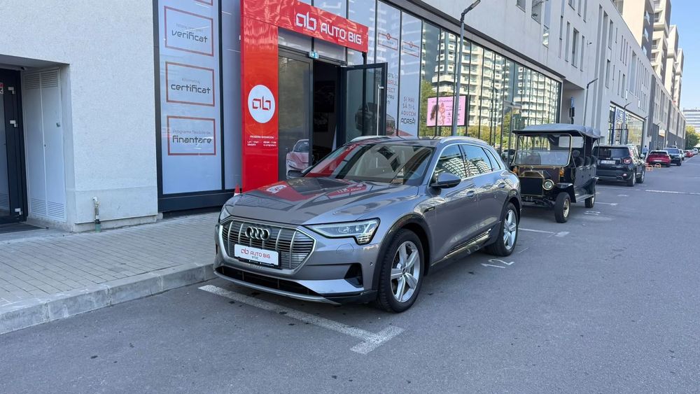 Audi e-tron Audi e-tron 55 quattro Advanced 95kWh, 408 CP