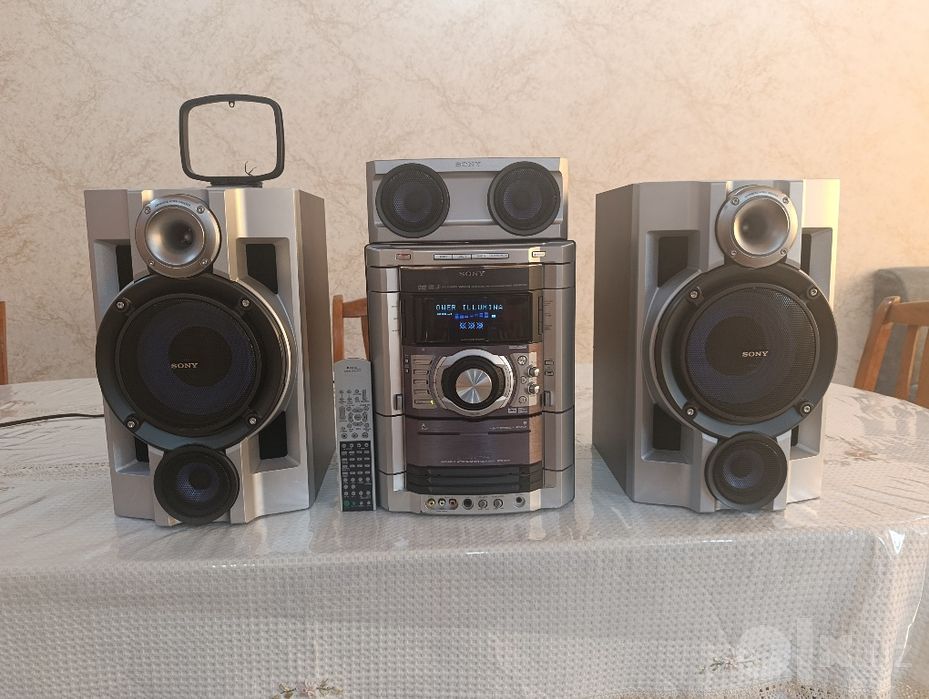 Музикалний центир SONY 7800 W оригинал