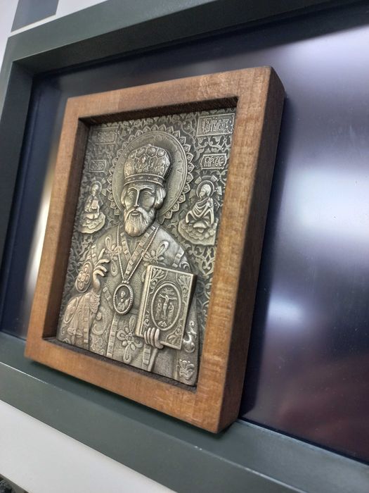 Посребрени икони на Богородица,Св.Николай,Св.Георги и Архангел Михаил.