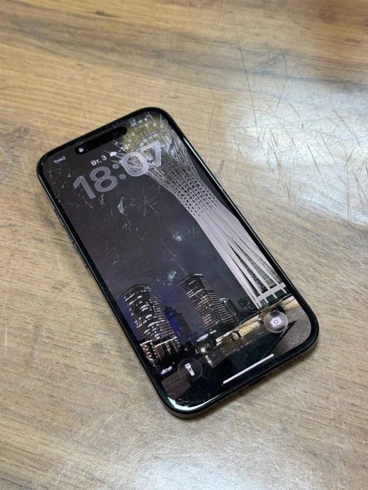 Iphone 15  без гарантий