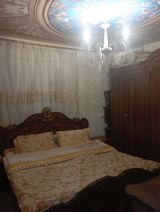 Продаётся 3 комнатная просторная квартира