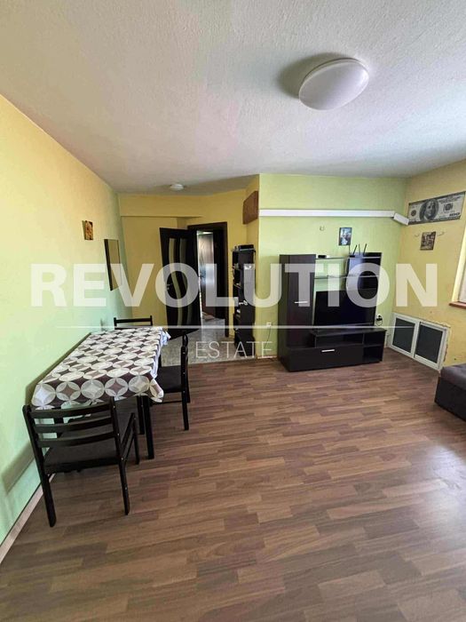 Дава се под наем Тристаен апартамент в Пловдив, Мараша - 100 кв.м за 450 € - Снимка #1