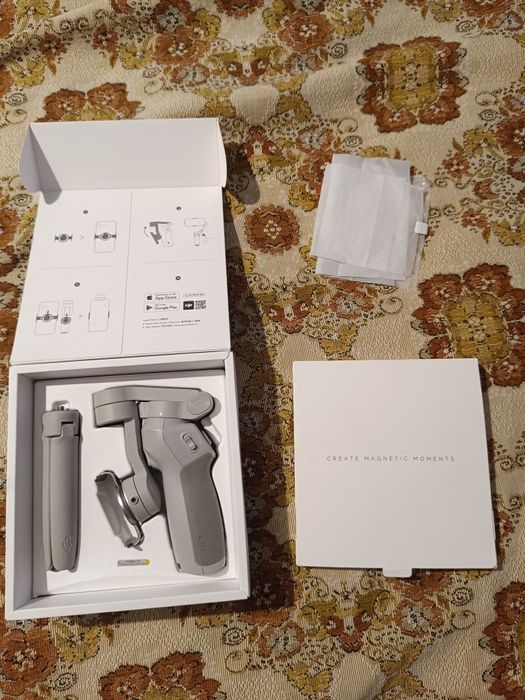 DJI OM 4 – Стабилизатор за телефон в отлично състояние