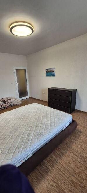 Тристаен апартамент, под наем, кв. Трошево