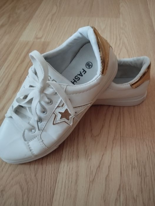 Pantofi sport nr. 37