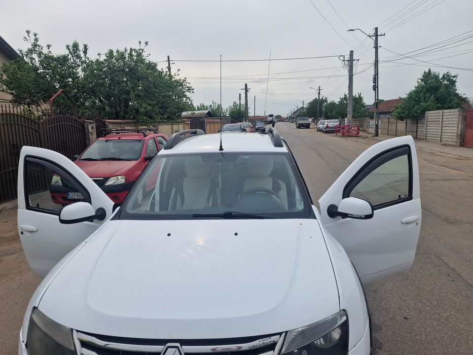 Dacia Duster. 1 6. 4×2