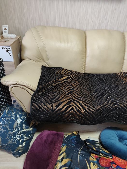 Продавам покривала за дивани