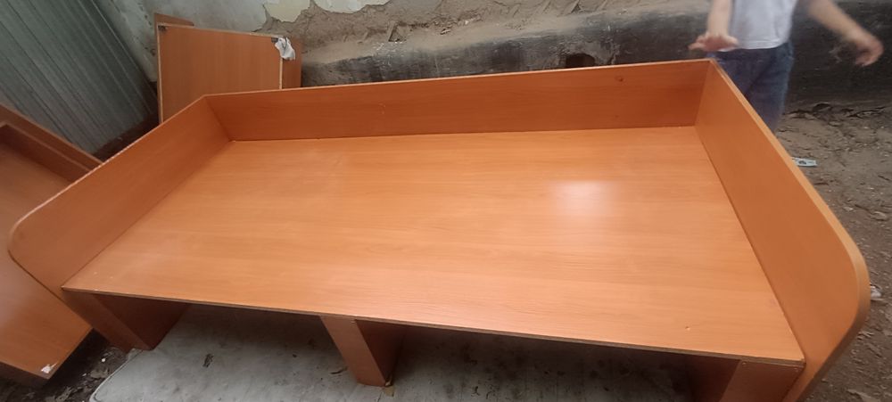 Продам кровать ,торг