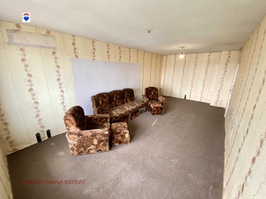 Продава се Двустаен апартамент в Русе, Дружба 3 - 81 кв.м за 826 €/кв.м - Снимка #7