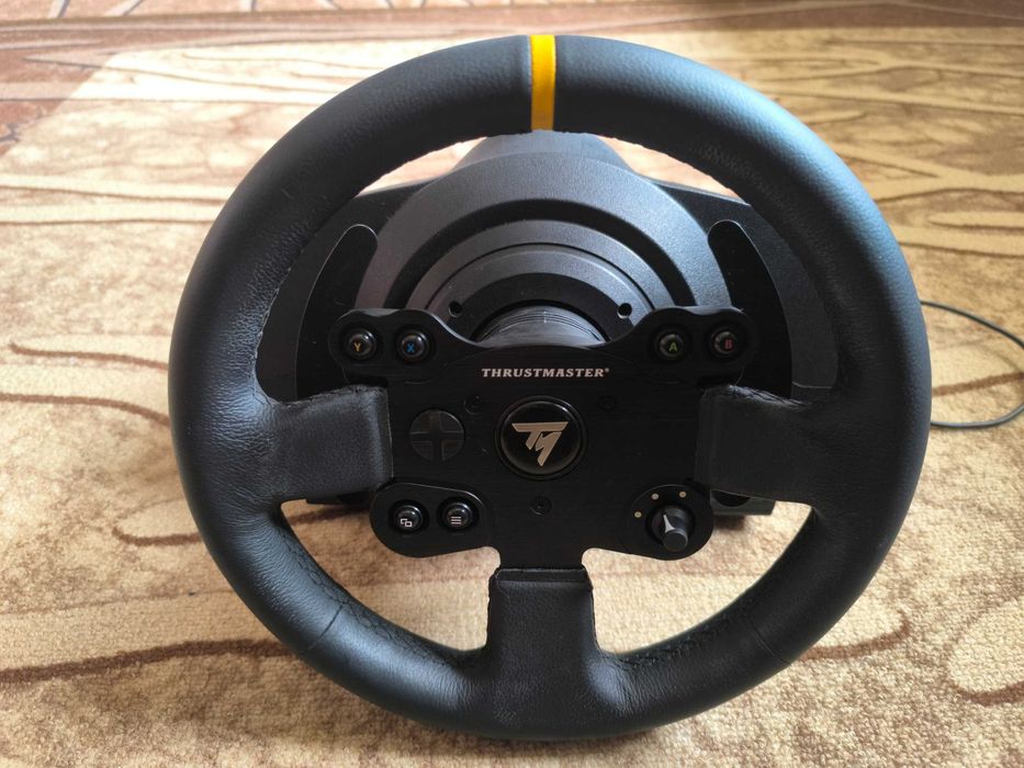 Пълен sim racing комплект на Thrustmaster
