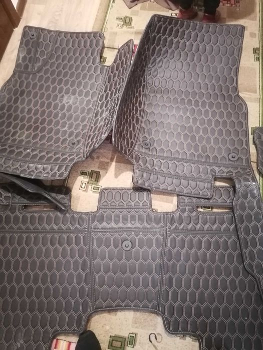 Полик для автомобиля