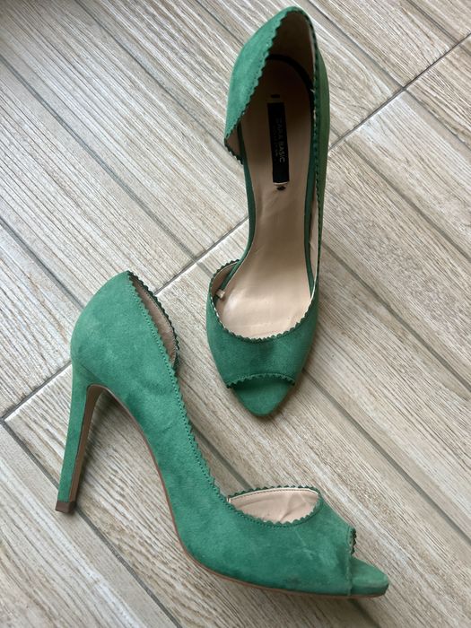 Zara обувки с ток 39 номер